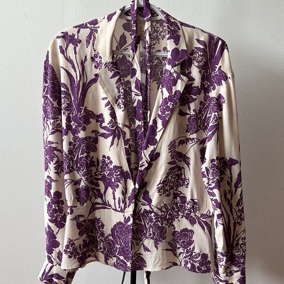 Floral printed flowy top - Picture 2 of 3